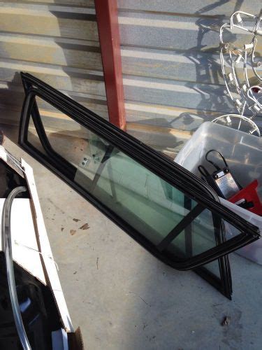 Side Window Sliding Assembly 